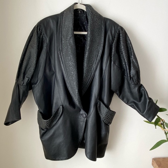 Vintage black leather puff sleeve sueded abstract dot patterned jacket - Picture 7 of 16